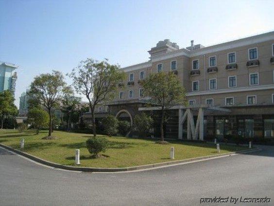 Imagine Garden Hotel 3*